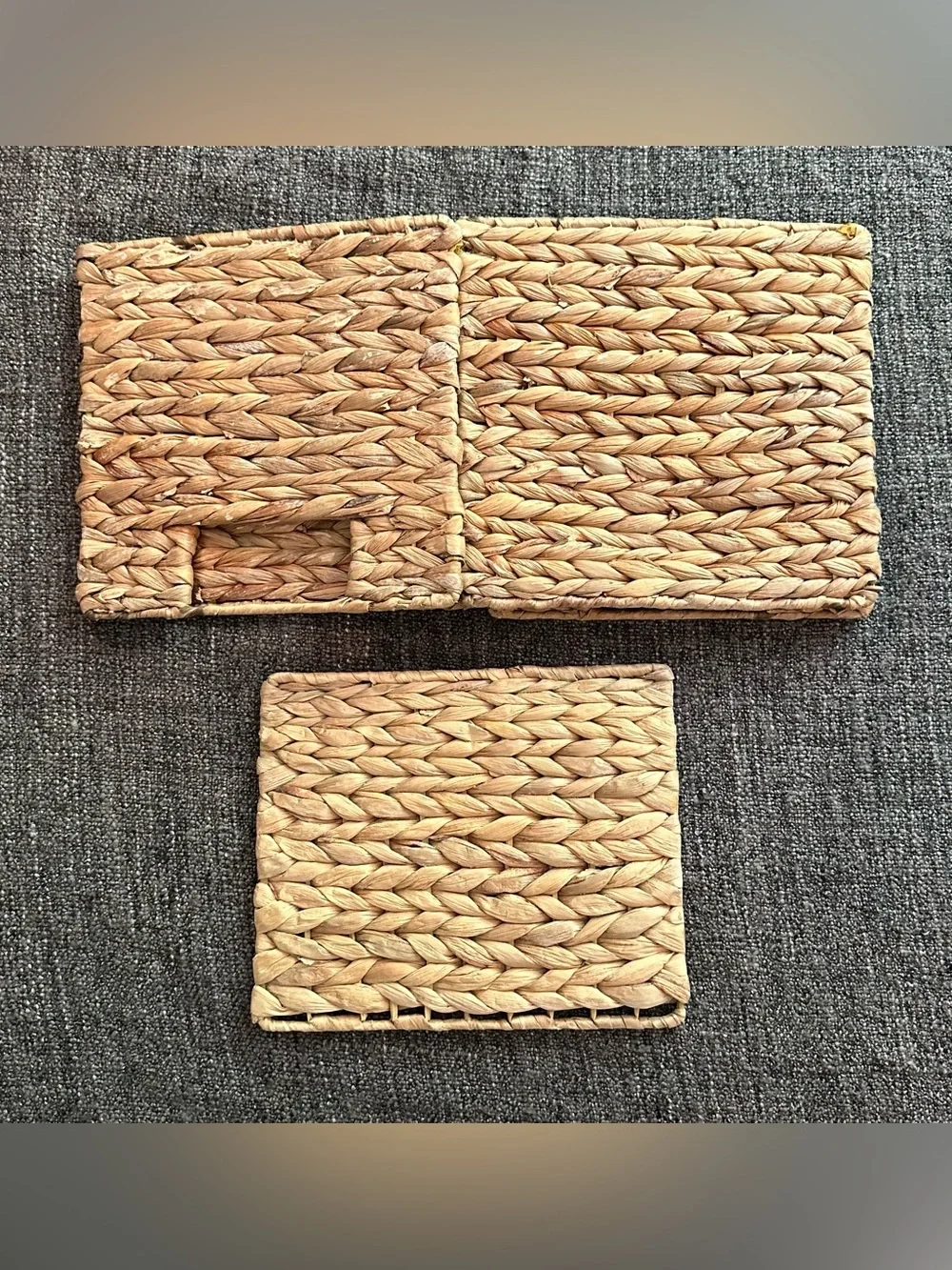 Collapsible woven basket